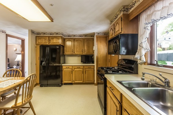 80 Gordon Road Braintree, MA 02184 - Photo 13 of 29
