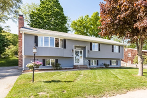 80 Gordon Road Braintree, MA 02184 - Photo 2 of 29