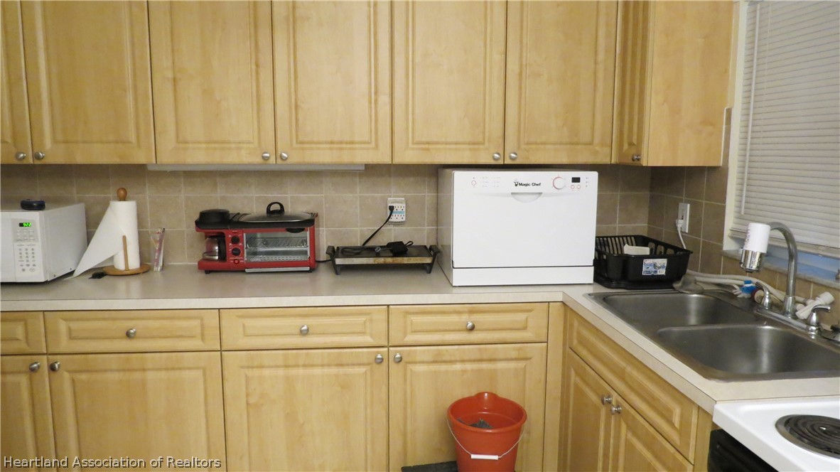 4812 Desoto Road Sebring, FL 33870 - Photo 8 of 15 Gallery Image 8