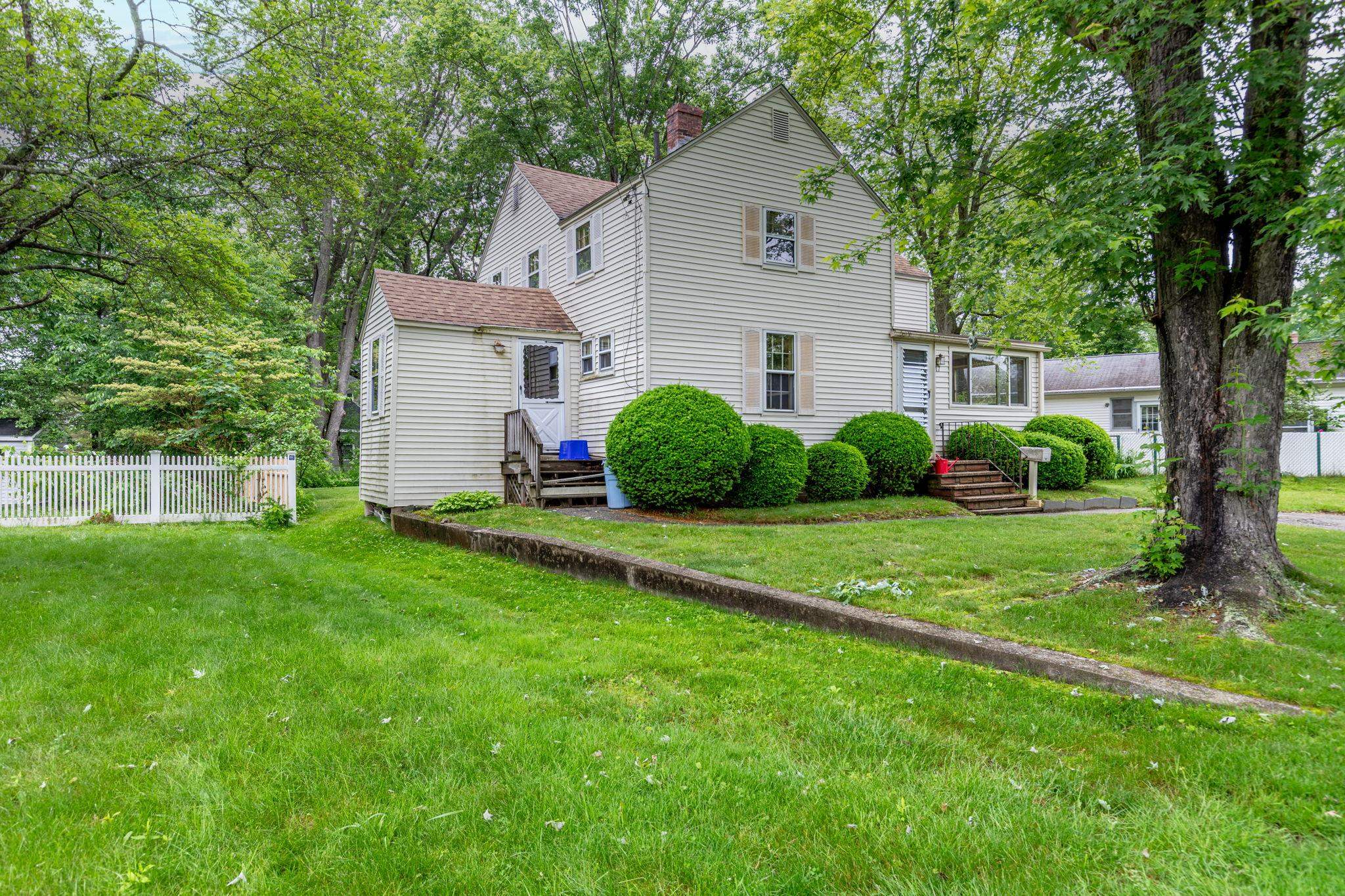 17 Spruce Street Exeter, NH 03833 - Photo 21 of 25