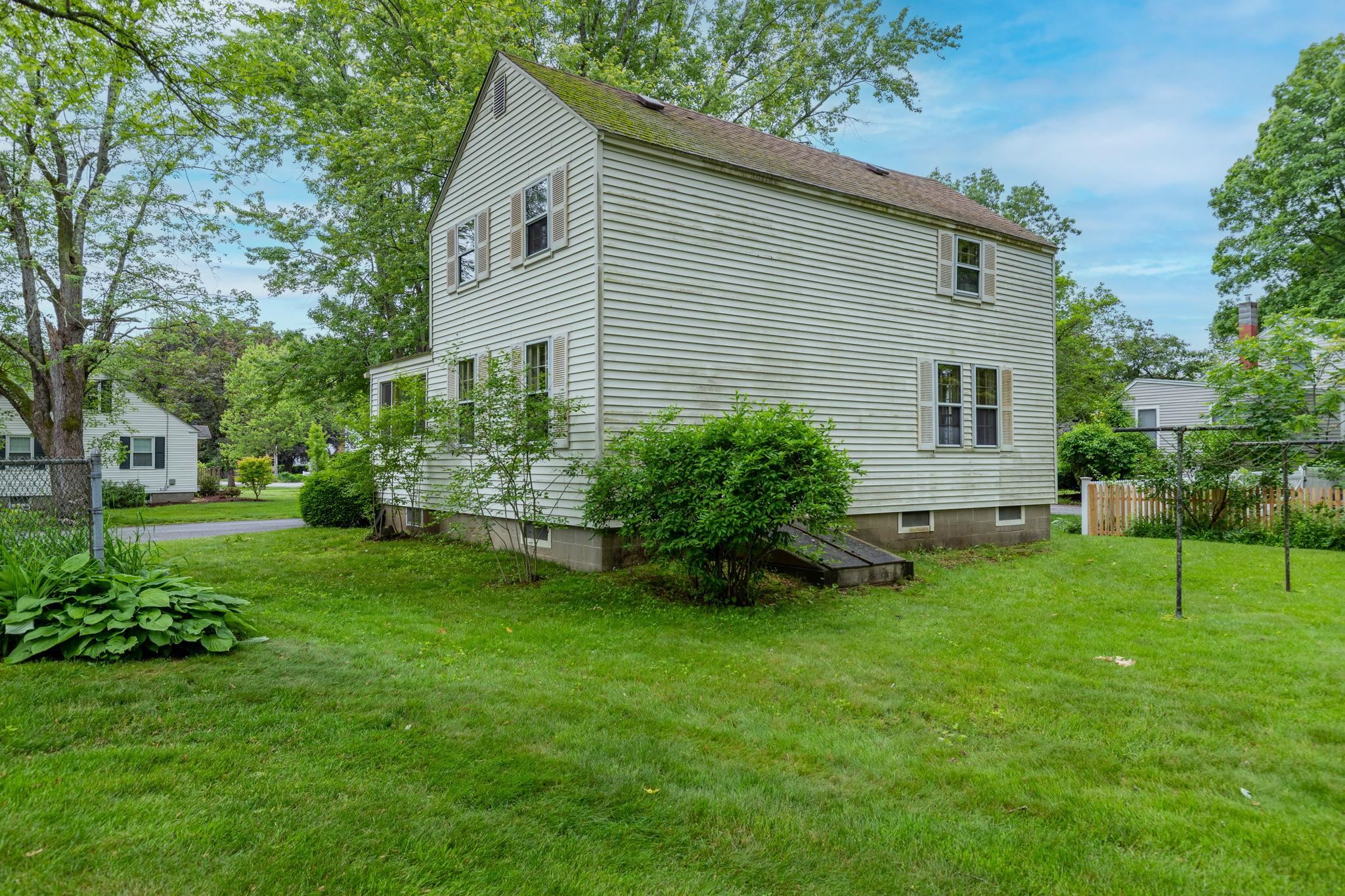 17 Spruce Street Exeter, NH 03833 - Photo 24 of 25