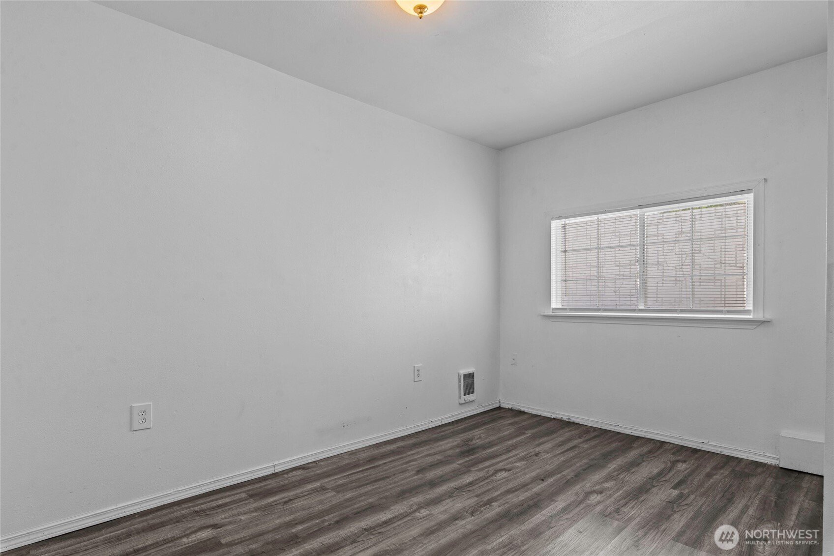 3903 Harrison Avenue Centralia, WA 98531 - Photo 15 of 40