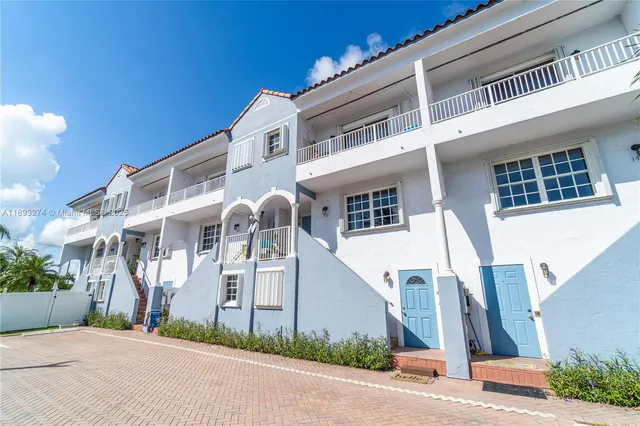 $4,500 | 349 Virginia Street, Hollywood, FL 33019