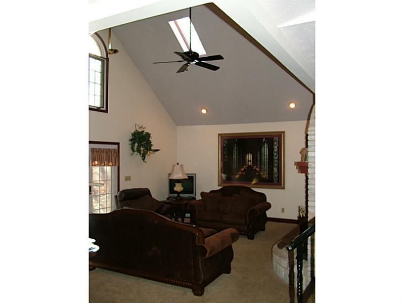 4080 Derr Road Springfield, OH 45503 - Photo 9 of 24 Gallery Image 9