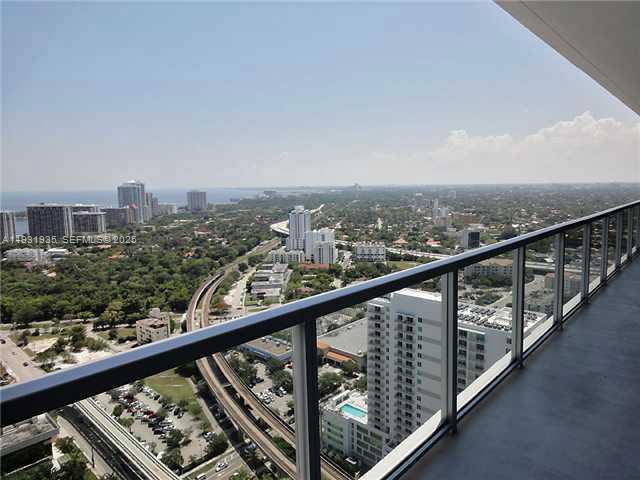 79 Southwest 12th Street, Unit 3502S Miami, FL 33130 - Photo 7 of 18 a view of city from a balcony