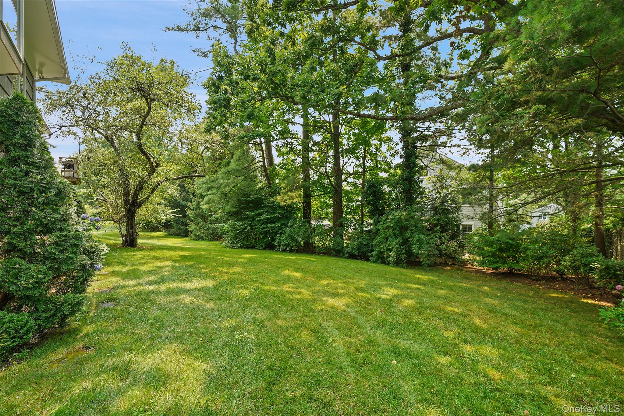 6 Greenhouse Circle Rye Brook, NY 10573 - Photo 21 of 25 Back