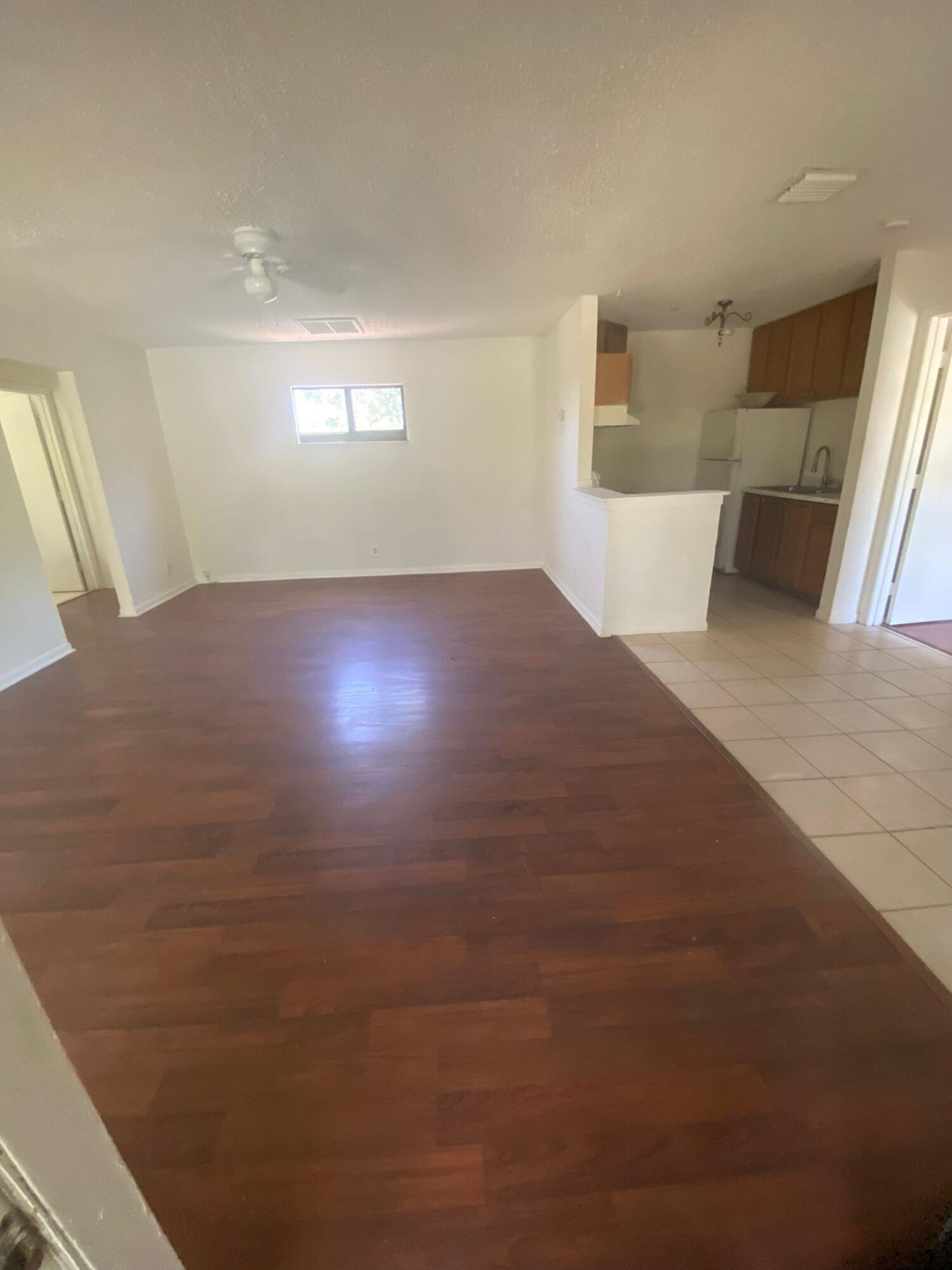 19 Crossings Circle, Unit E Boynton Beach, FL 33435 - Photo 4 of 10 IMG-20250514-WA0004