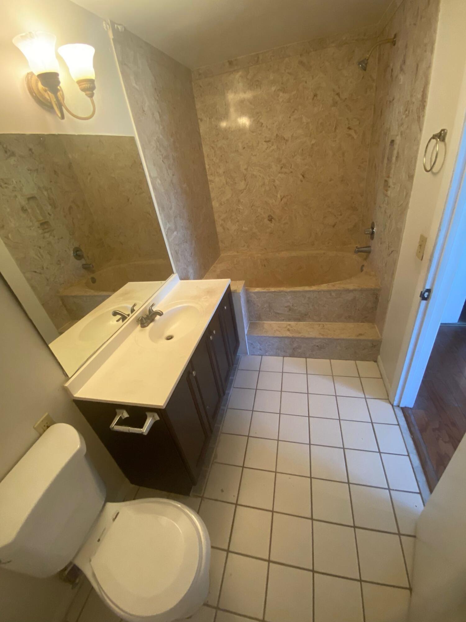 19 Crossings Circle, Unit E Boynton Beach, FL 33435 - Photo 9 of 10 IMG-20250514-WA0009