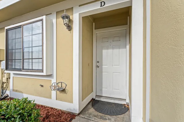 $169,900 | 1208 Pinegrove Drive, Unit D, Myrtle Beach, SC 29577