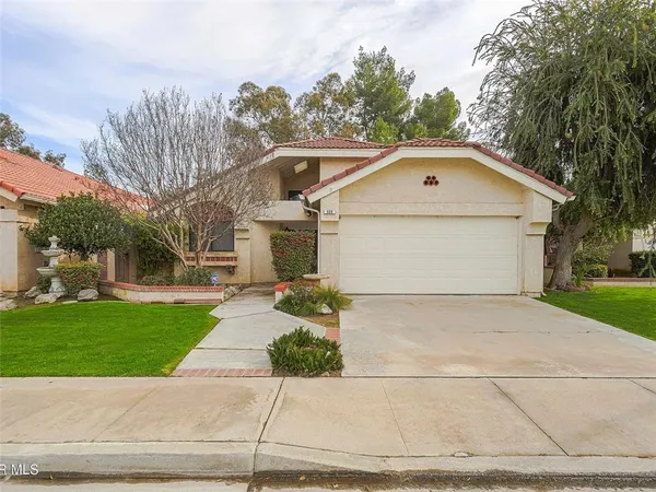 $1,465 | 608 Berwick Street, Bakersfield, CA 93311