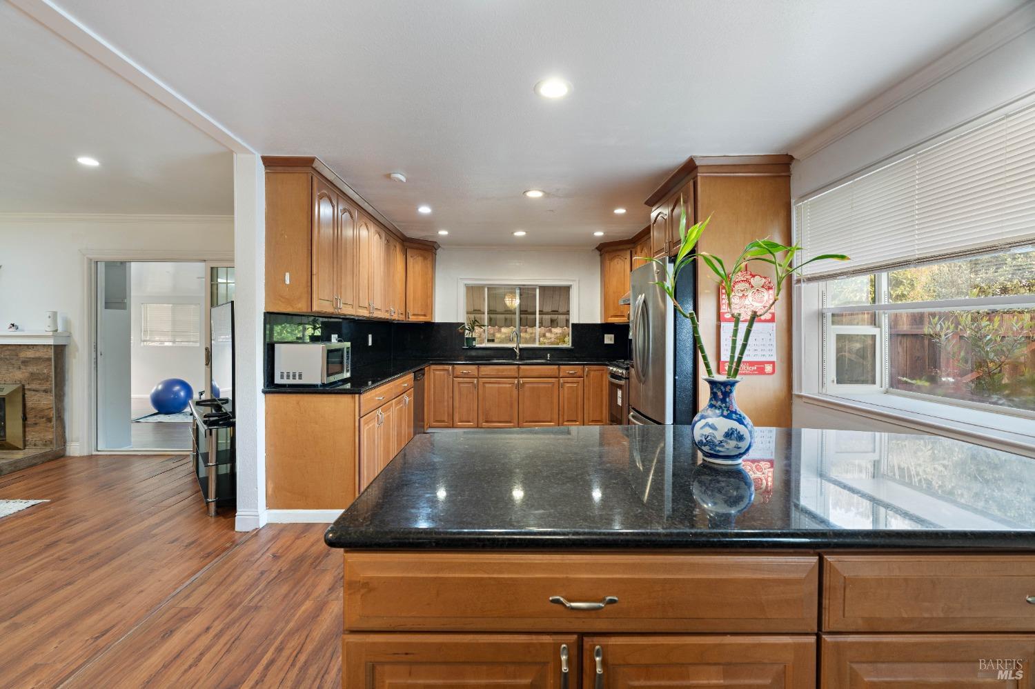 509 Temple Way Vallejo, CA 94591 - Photo 9 of 31