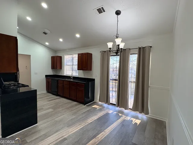 $1,750 | 3929 Flakes Mill Road, Decatur, GA 30034