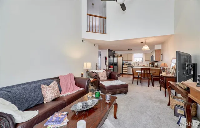 $170,000 | 2302 Canyonlands Drive, Unit E, Maryland Heights, MO 63043