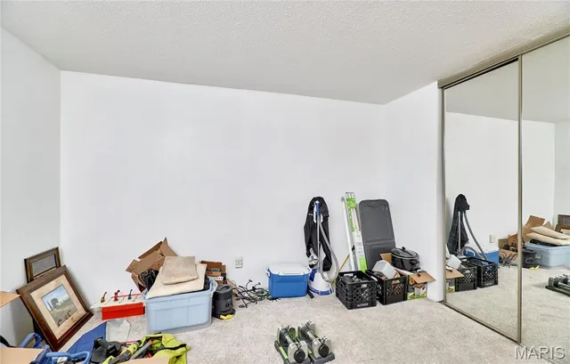 $170,000 | 2302 Canyonlands Drive, Unit E, Maryland Heights, MO 63043