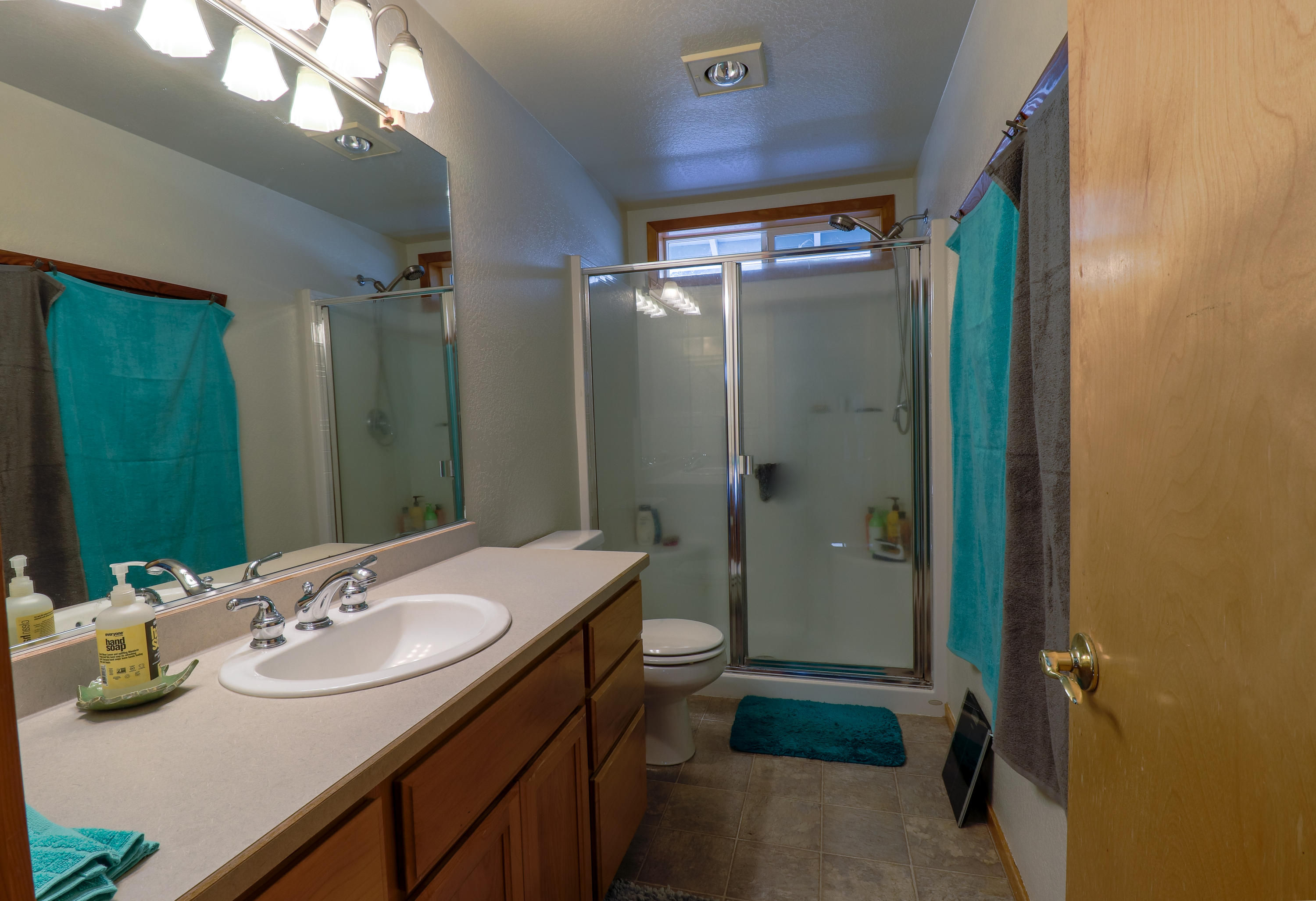 121 Graham Way Talent, OR 97540 - Photo 16 of 17 121 Graham St (21)