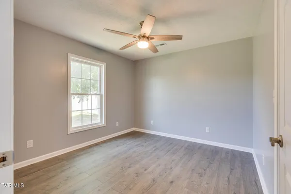 $319,900 | 104 Woodmont Avenue, Kingsport, TN 37660