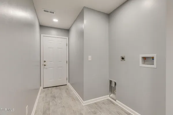 $319,900 | 104 Woodmont Avenue, Kingsport, TN 37660