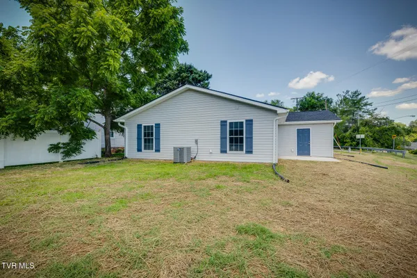 $319,900 | 104 Woodmont Avenue, Kingsport, TN 37660