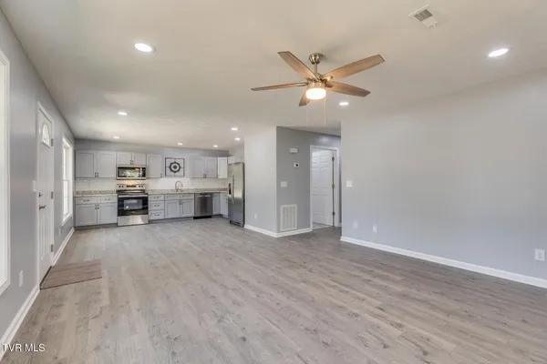 $319,900 | 104 Woodmont Avenue, Kingsport, TN 37660