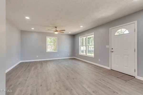 $319,900 | 104 Woodmont Avenue, Kingsport, TN 37660