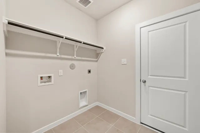 $319,990 | 1923 Stargazer Lane, Angleton, TX 77515