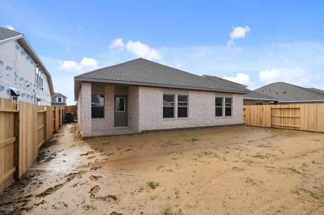 $319,990 | 1923 Stargazer Lane, Angleton, TX 77515