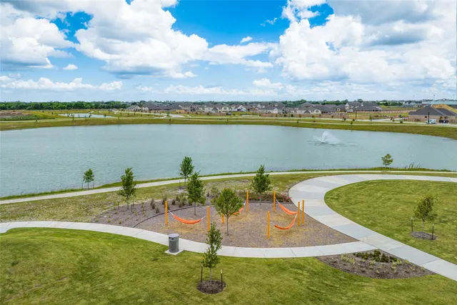 $304,990 | 1923 Stargazer Lane, Angleton, TX 77515