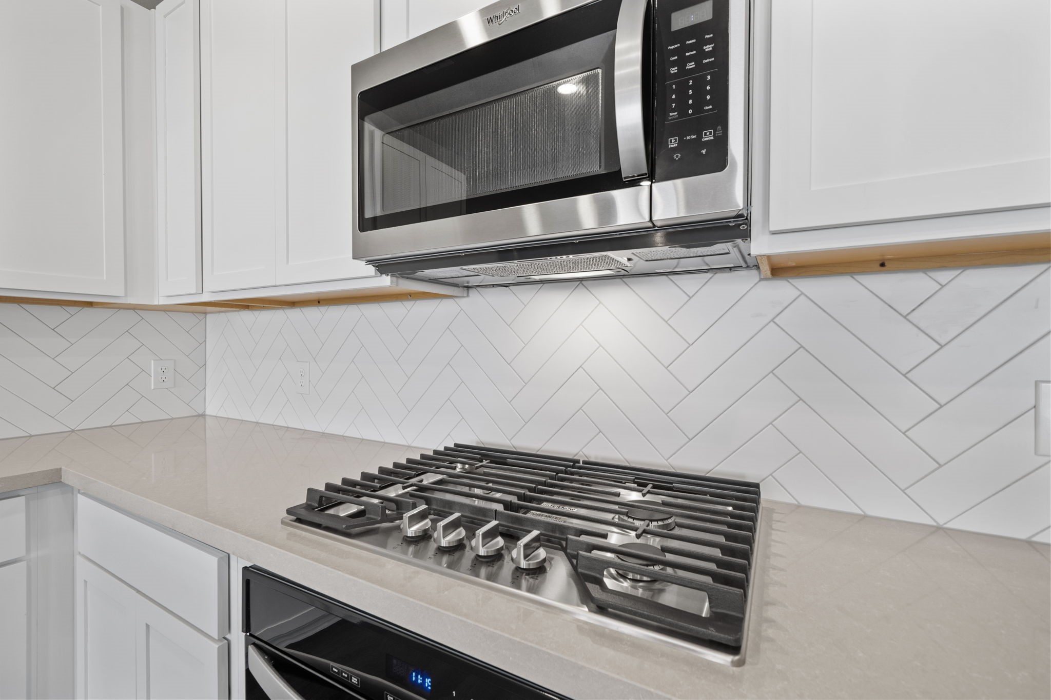 1923 Stargazer Lane Angleton, TX 77515 - Photo 6 of 36