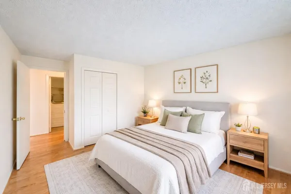 $2,150 | 15 Fisher Drive, Franklin Park, NJ 08823