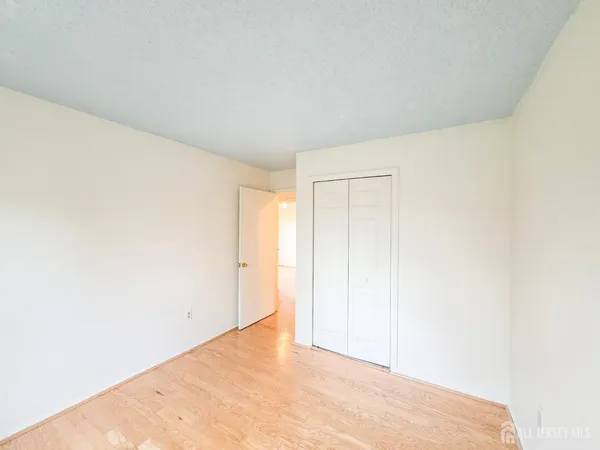 $2,150 | 15 Fisher Drive, Franklin Park, NJ 08823