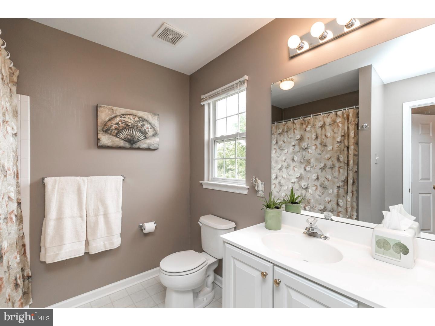 43 Quail Circle Spring City, PA 19475 - Photo 16 of 25 Master Bathroom