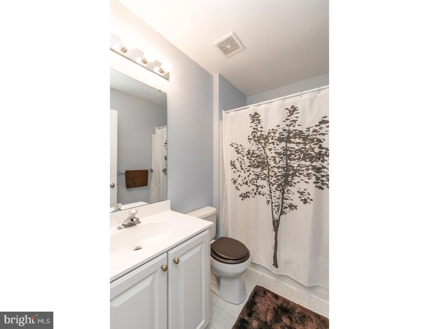 43 Quail Circle Spring City, PA 19475 - Photo 20 of 25 Bathroom