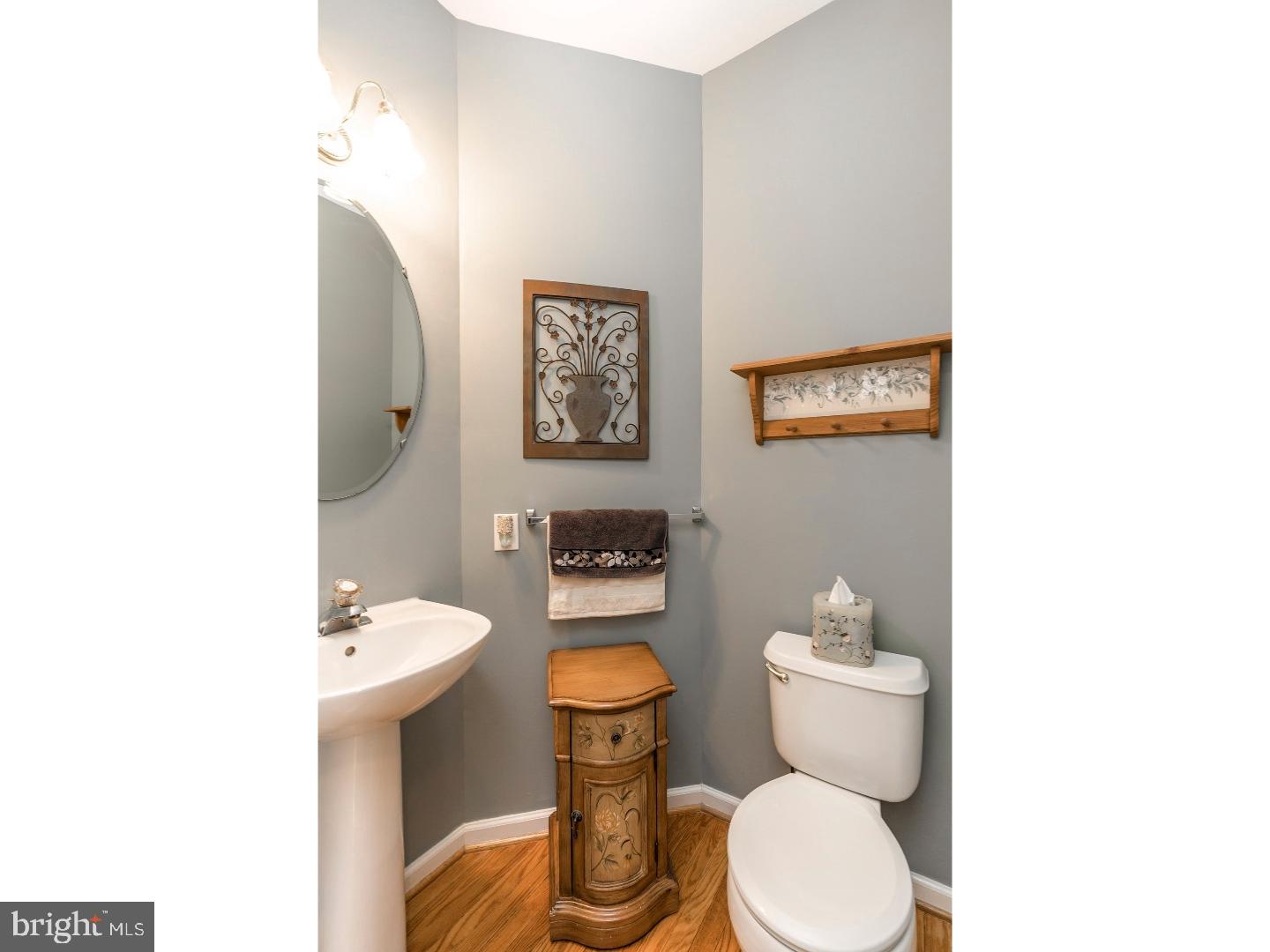 43 Quail Circle Spring City, PA 19475 - Photo 21 of 25 Bathroom