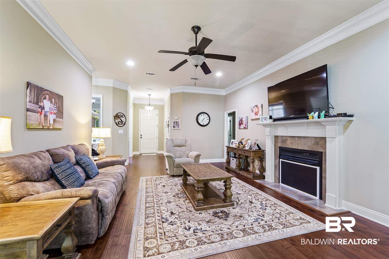 9692 Tanager Lane Daphne, AL 36527 - Photo 6 of 28 Family Room