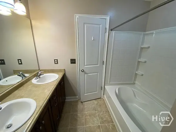 $1,950 | 231 Augusta Way, Hinesville, GA 31313