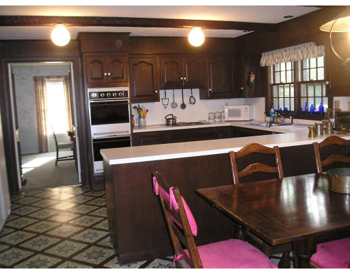 33 Rockyledge Road Swampscott, MA 01907 - Photo 2 of 10 Gallery Image 2