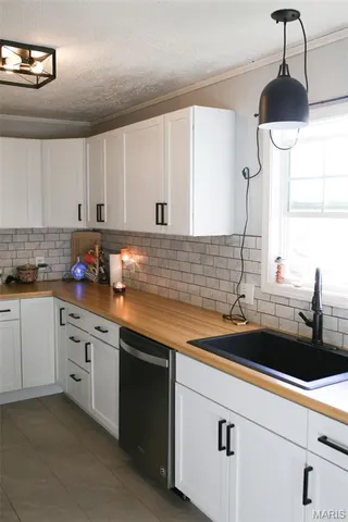 $318,000 | 11955 County Road 8030, Rolla, MO 65401