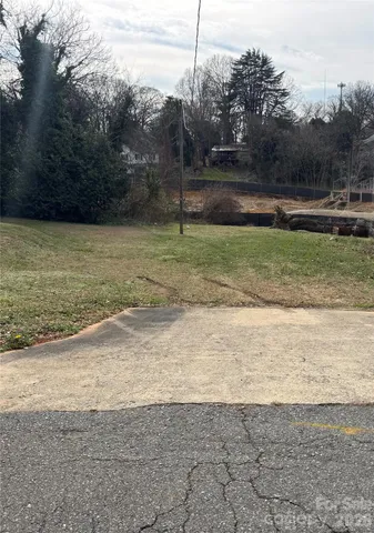 $180,000 | 229 Eden Street, Davidson, NC 28036