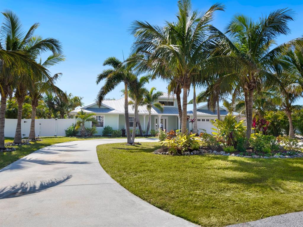 221 Lychee Road Nokomis, FL 34275 - Photo 6 of 73