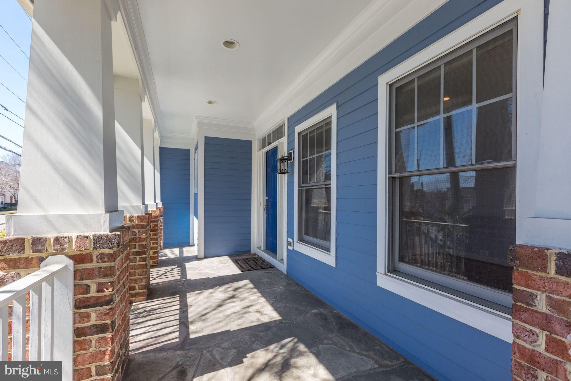 2201 South Glebe Road Arlington, VA 22206 - Photo 2 of 28 Exterior (Front)