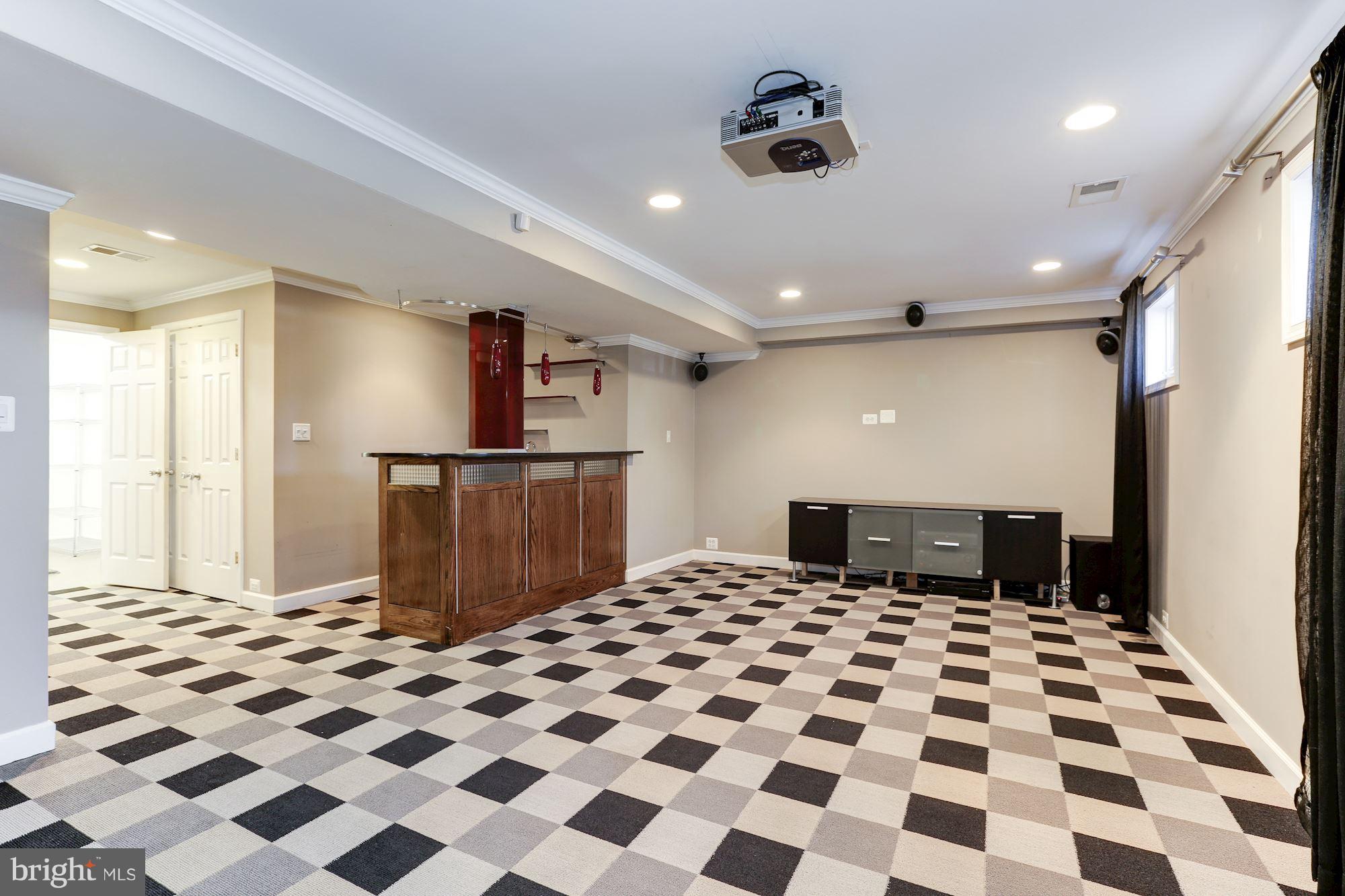 2201 South Glebe Road Arlington, VA 22206 - Photo 21 of 28 Basement