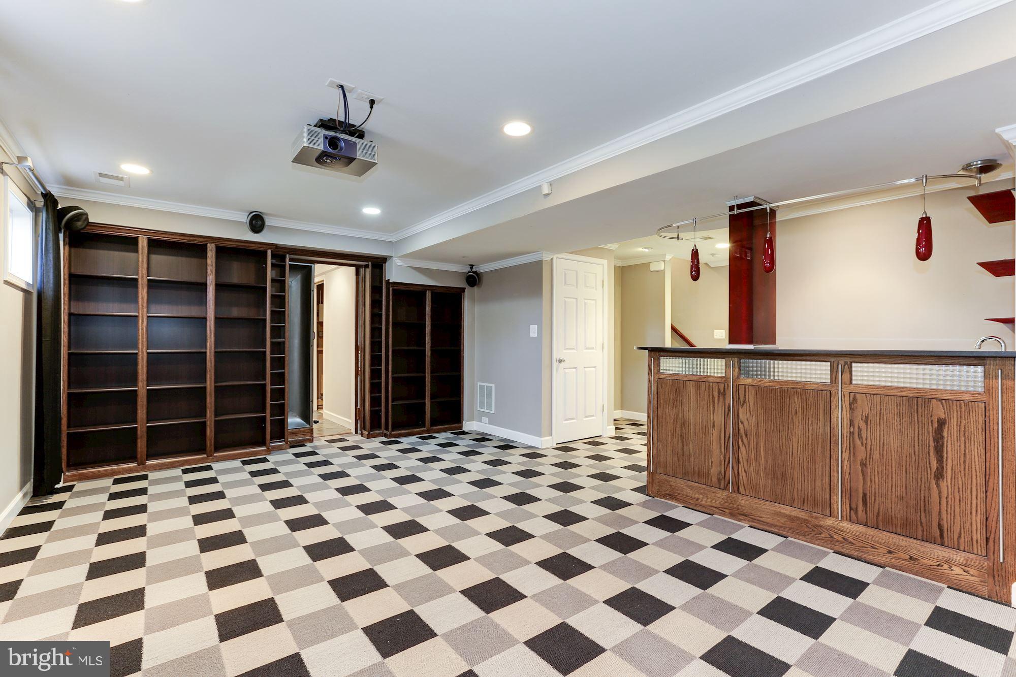 2201 South Glebe Road Arlington, VA 22206 - Photo 22 of 28 Basement