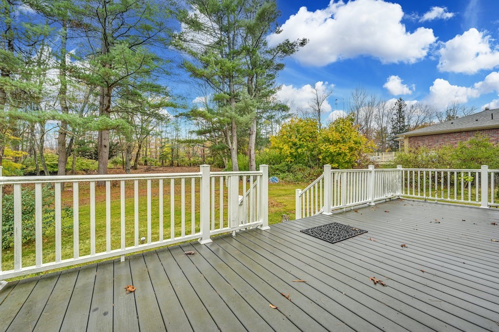 246 Thompson Road Webster, MA 01570 - Photo 26 of 31 Gallery Image 26