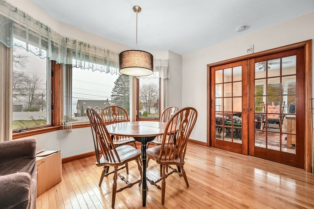 246 Thompson Road Webster, MA 01570 - Photo 6 of 31 Gallery Image 6