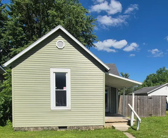 $130,000 | 625 North Broadway Street, Albany, IN 47320