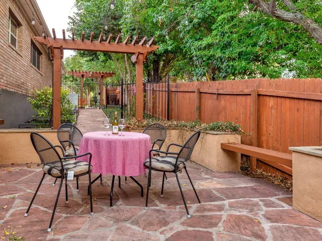 $2,395 | 1900 Red Rock Drive, Round Rock, TX 78665