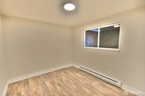 $3,950 | 17708 Northeast 160th Place, Woodinville, WA 98072