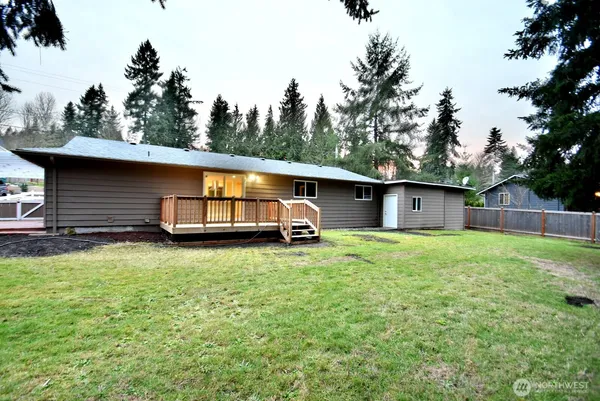 $3,950 | 17708 Northeast 160th Place, Woodinville, WA 98072
