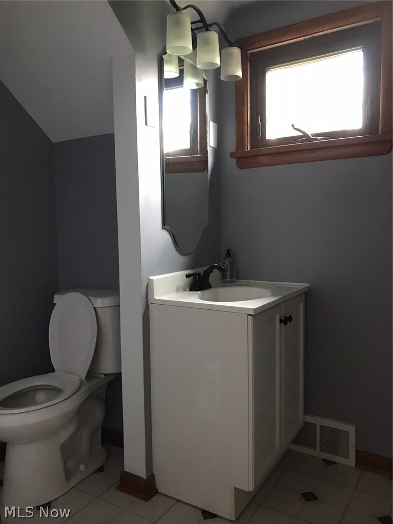 407 East Sprague Road Independence, OH 44131 - Photo 30 of 35