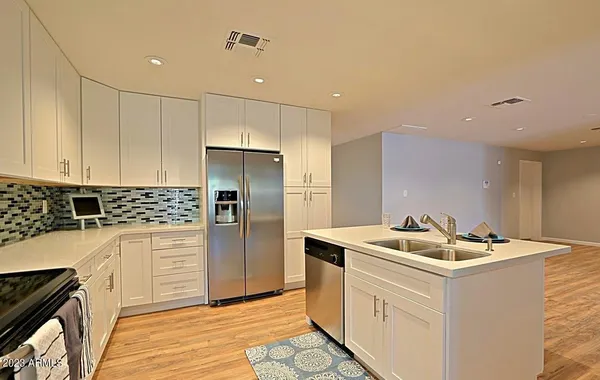 $4,250 | 14 East Balboa Drive, Tempe, AZ 85282